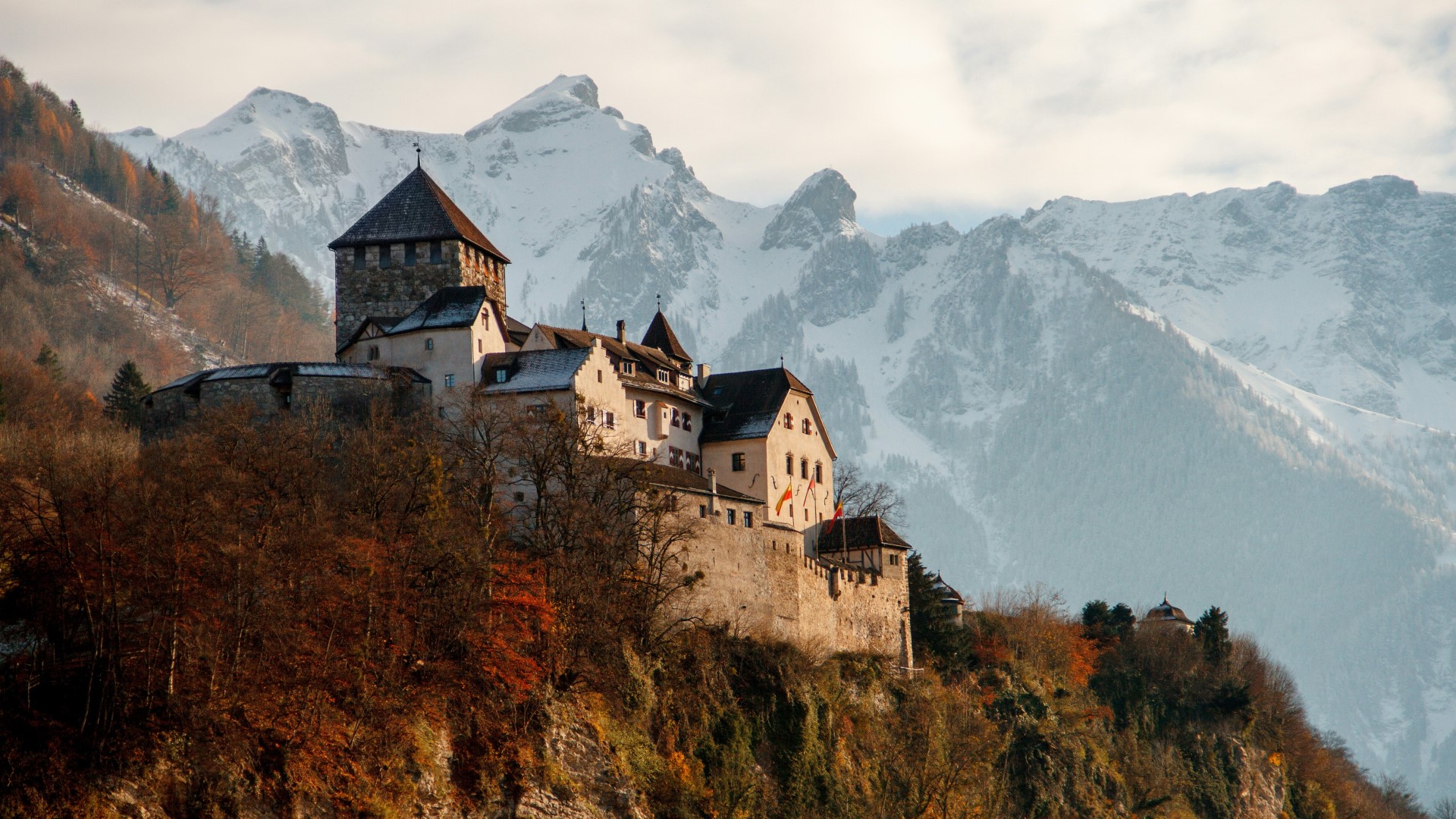 Tour 4 Countriel in 1 Day