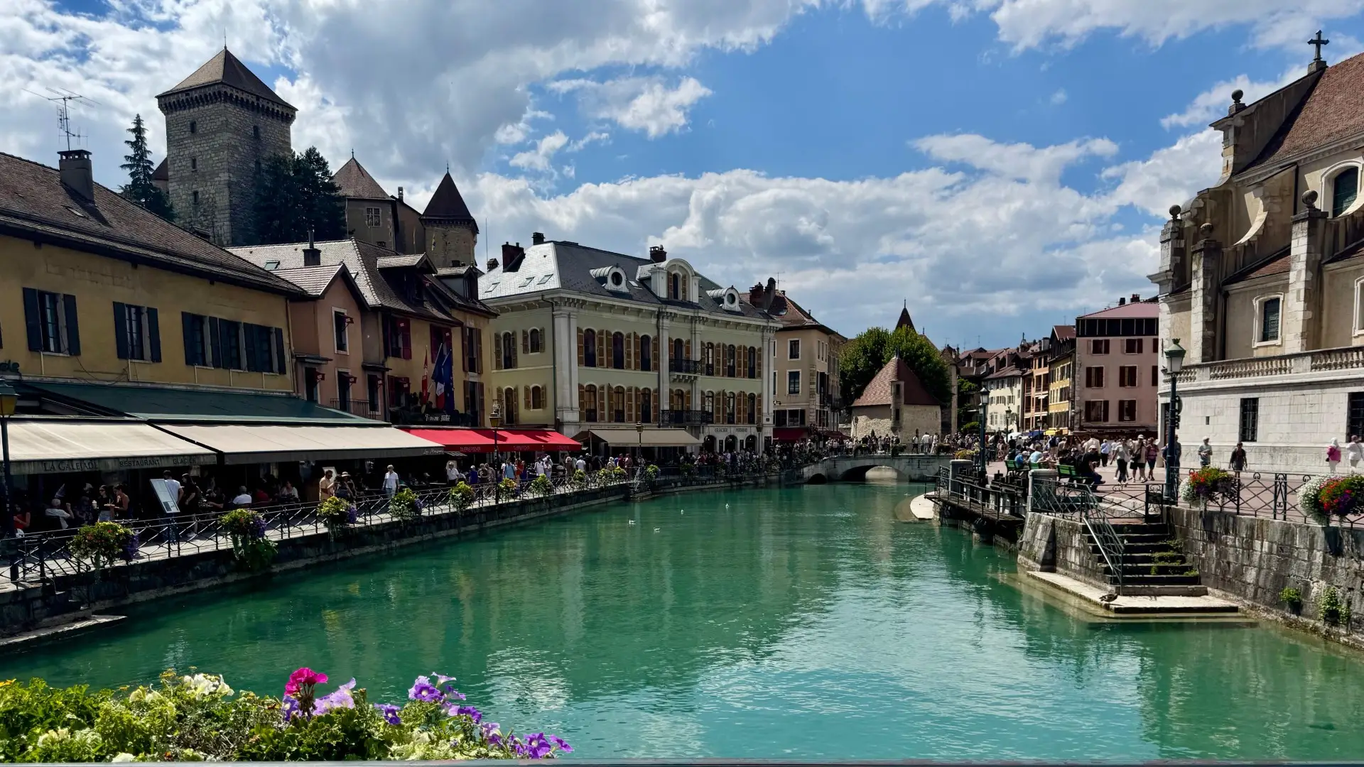 Boutique travel experiences